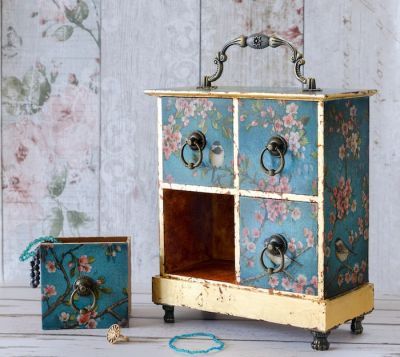 Decoupage